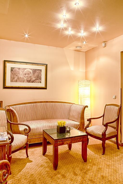 Hotel Restaurant "Le Strasbourg" Бич Номер фото